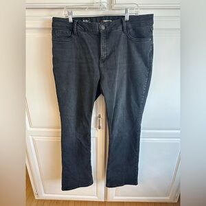 Ladies Liz Claiborne black Sara bootcut stretch jeans size 18 EUC WJ107